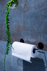 Drátěný držák toaletního papíru na nalepení 3M, černá barva
